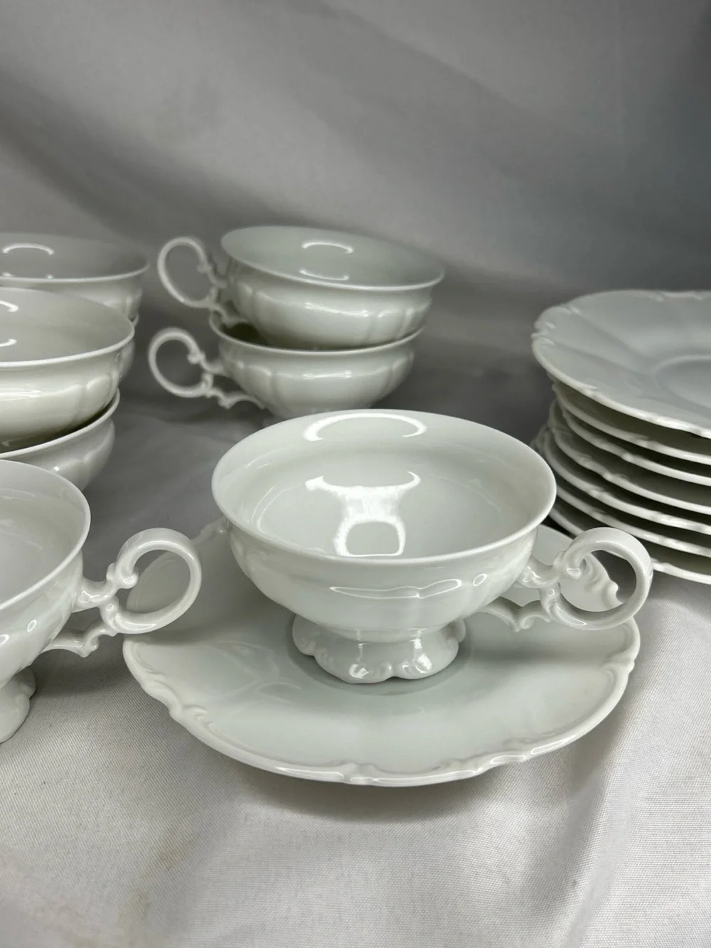 Vintage HUTCHENREUTHER SYLVIA Bavarian GERMANY cup & saucer 8pc. Elegant Dining